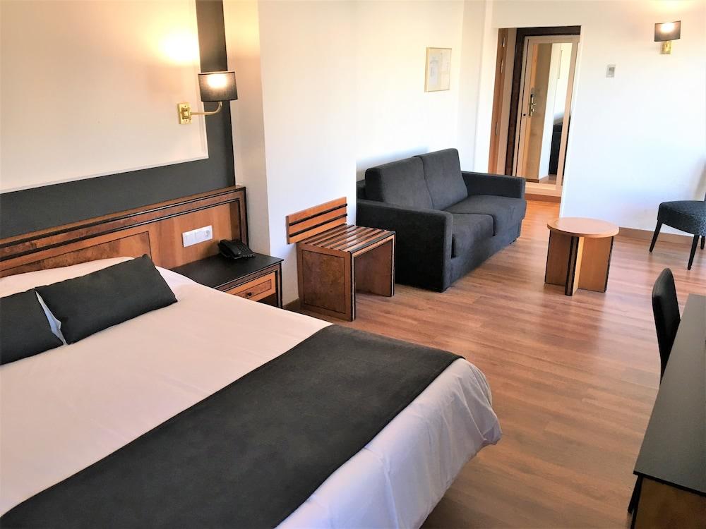 Ohtels Gran Hotel Almeria Exterior foto