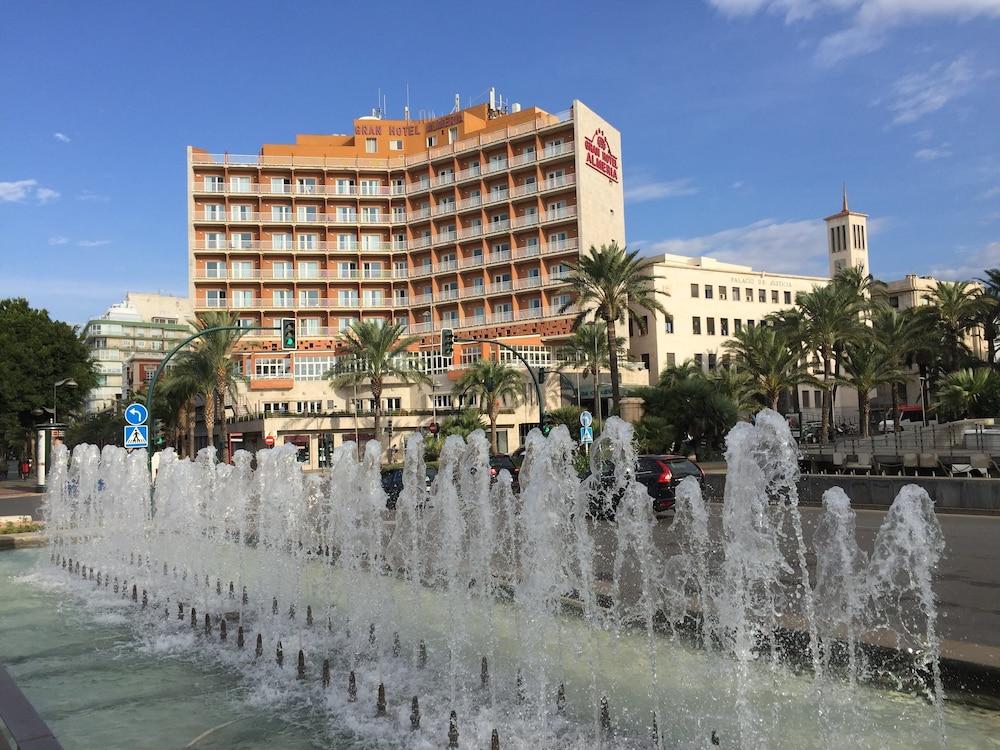 Ohtels Gran Hotel Almeria Exterior foto