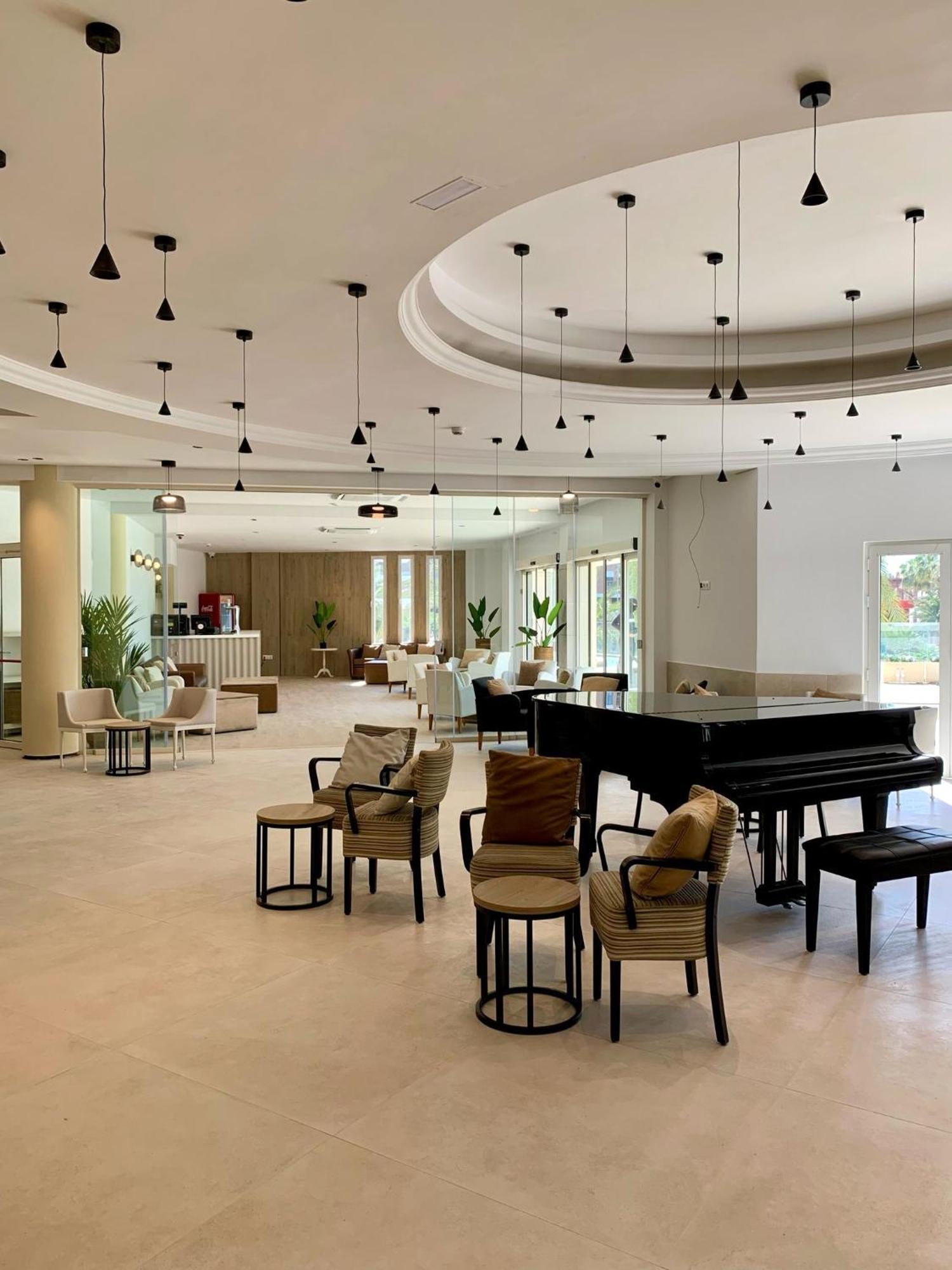 Ohtels Gran Hotel Almeria Exterior foto