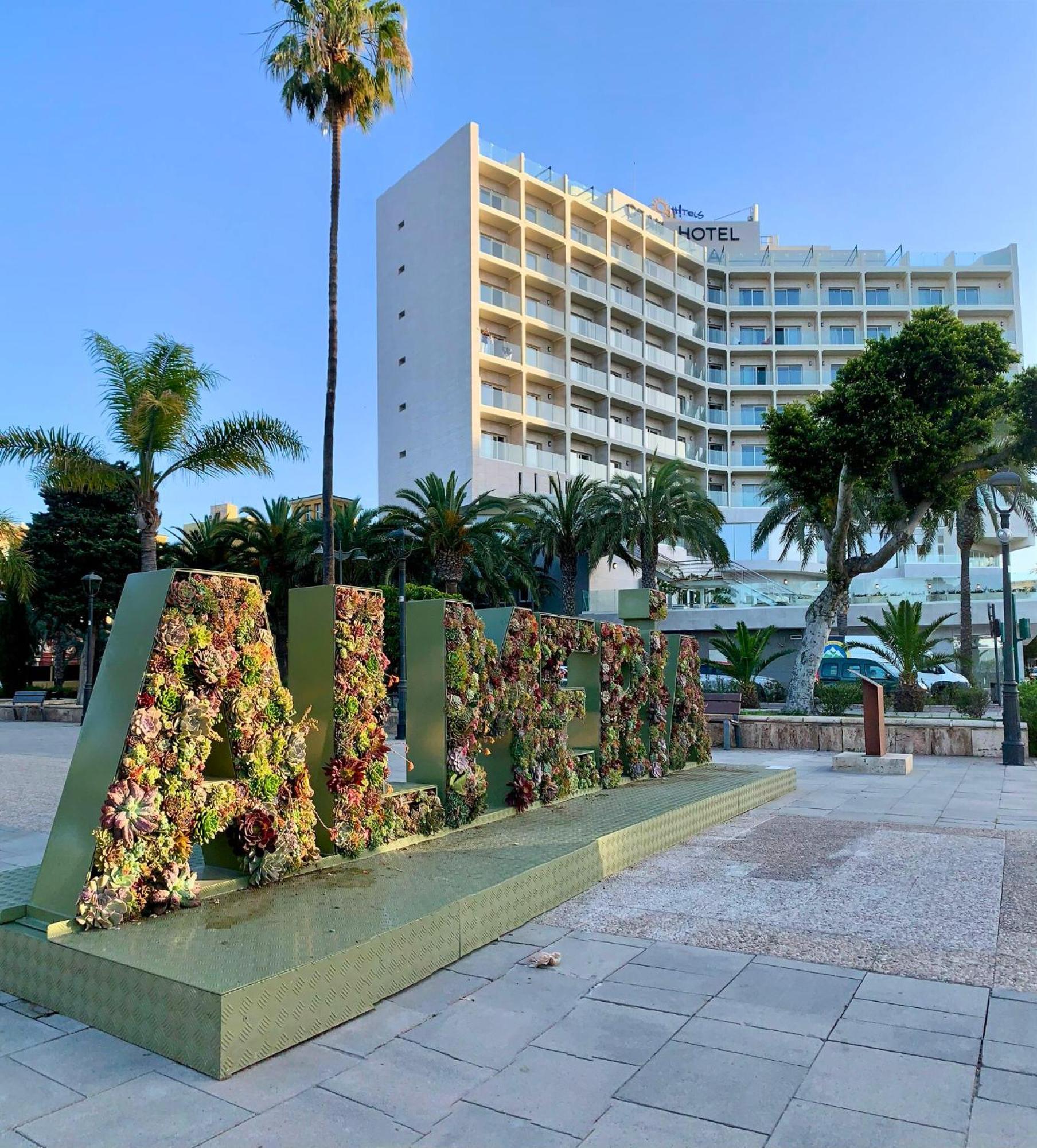 Ohtels Gran Hotel Almeria Exterior foto